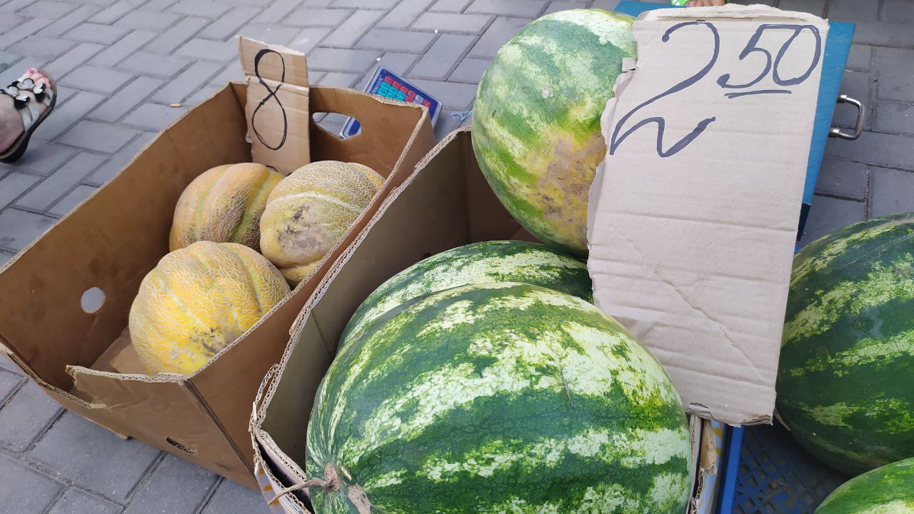 Скільки коштують сезонні овочі та фрукти в окупованому Мелітополі 4